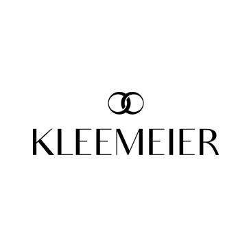 Schwarzer Text KLEEMEIER mit zwei ineinander greifenden Ringen über dem Namen auf weißem Grund, wie im Brautatelier bei Dornröschen in Nürnberg zu sehen.